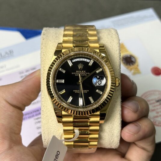 Rolex Day-Date mặt đen siêu hiếm