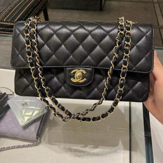 CHANEL CLASSIC MEDIUM – CAVIAR – BLACK