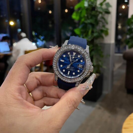 Rolex Submariner Date Diamond Bezel – Siêu phẩm đính kim cương baguette với mặt xanh đẳng cấp, cuốn hút mọi ánh nhìn