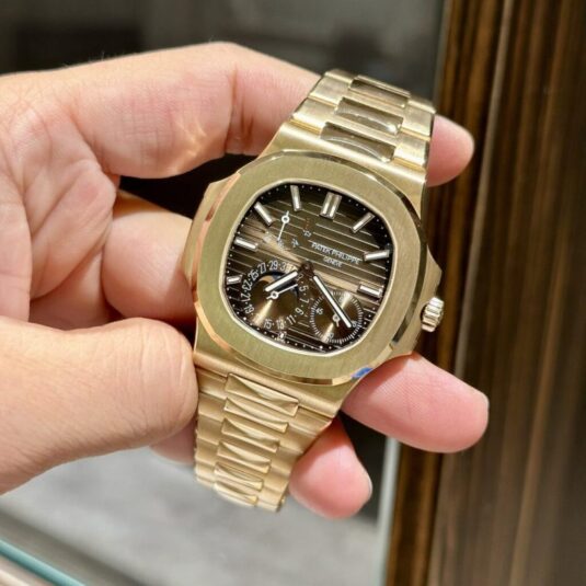 Patek Philippe Nautilus 5712/1R – Tuyệt tác bất đối xứng của giới sưu tầm đỉnh cao