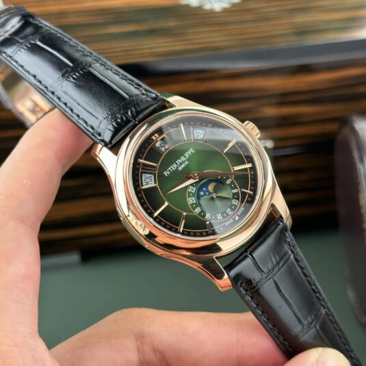 Patek Philippe 5205R Green Dial – Siêu phẩm Annual Calendar Moonphase với mặt xanh lục hiếm nhất của Patek Philippe